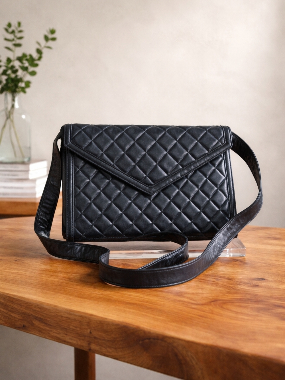 Quilted Envelope Bag - Deep Navy - Picture 2 of 12